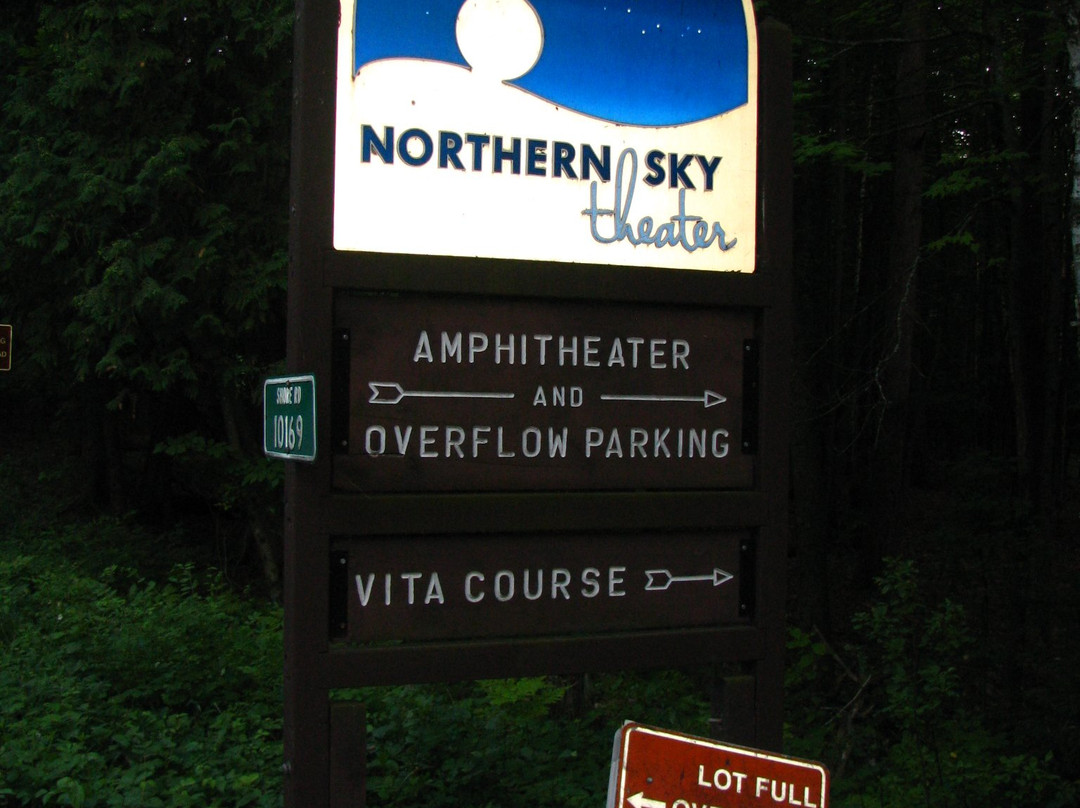 Northern Sky Theater-Fish Creek必去景点