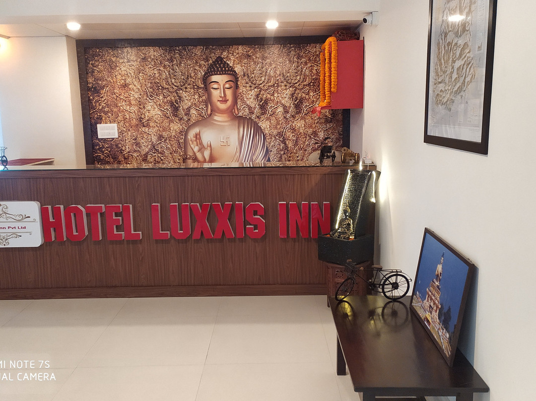 Hotel Luxxis Inn主图