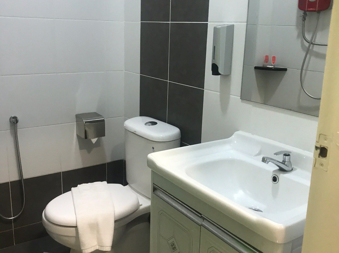 W Hotel Cemerlang