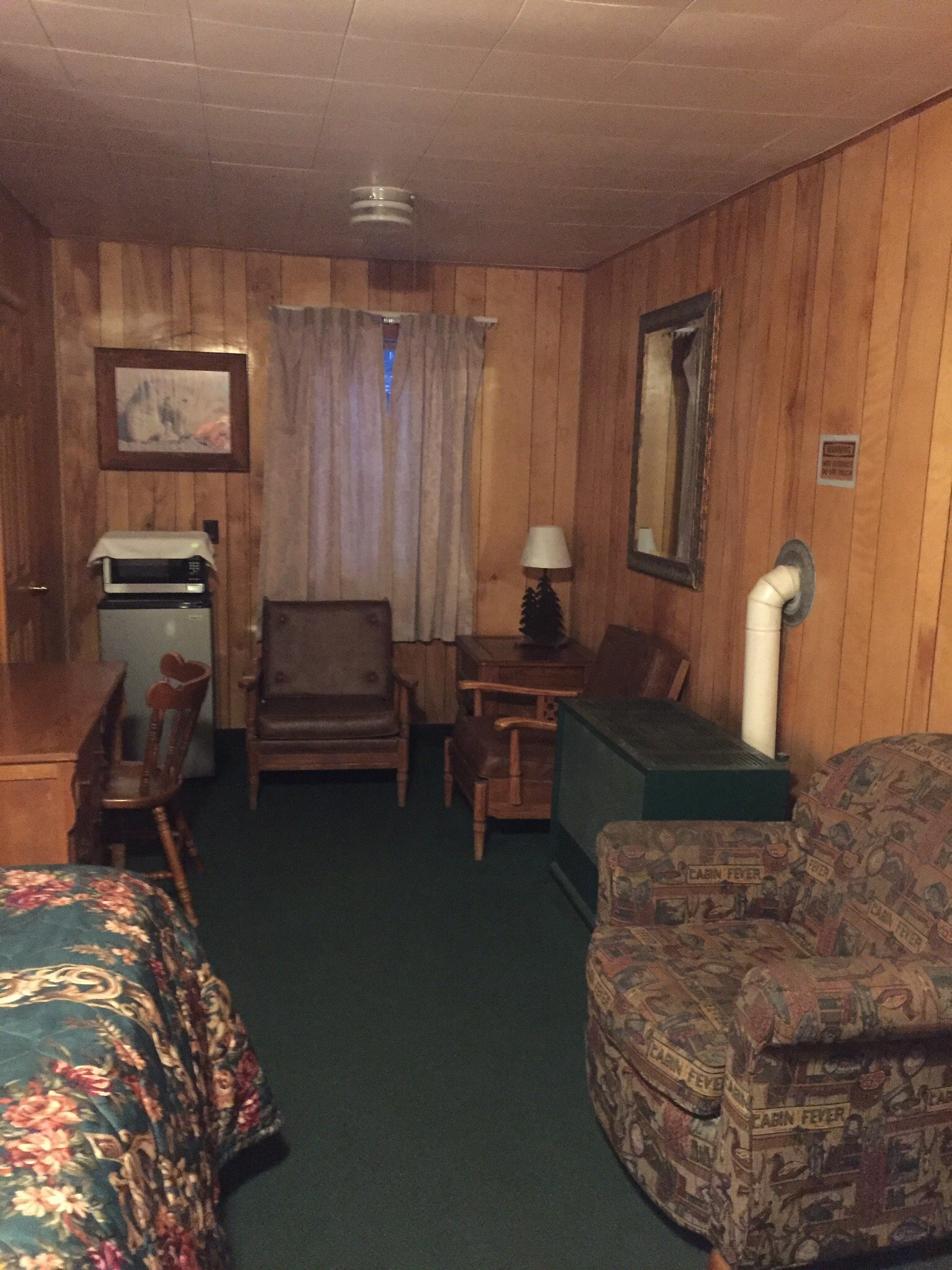 跳舞熊酒店-官方