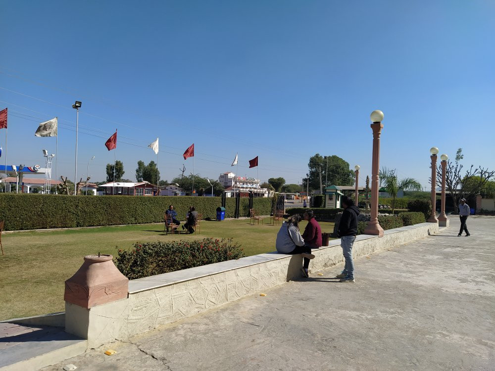 Shri Khakhi Resort主图