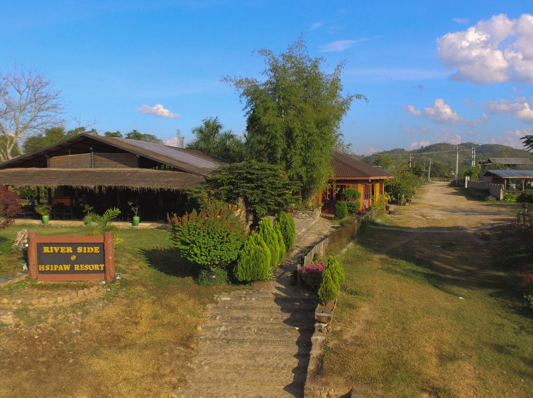 Riverside Hsipaw Resort主图