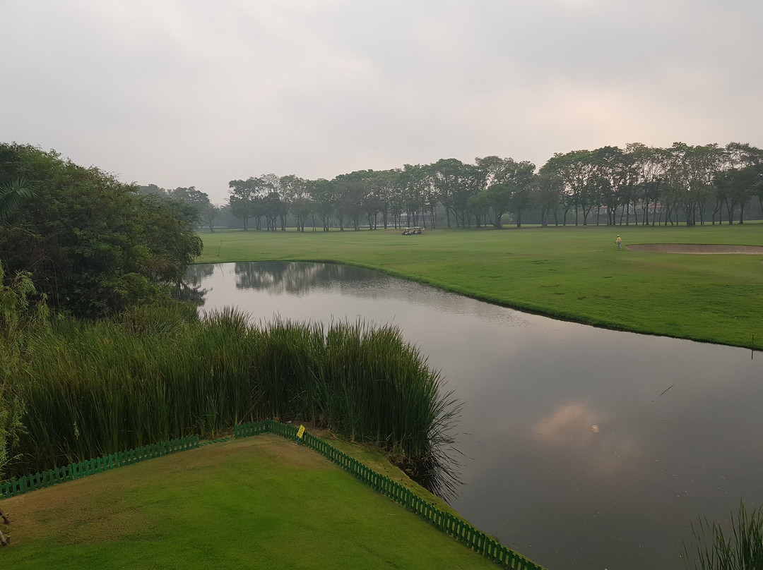 Eastin Thana City Golf Resort Bangkok主图