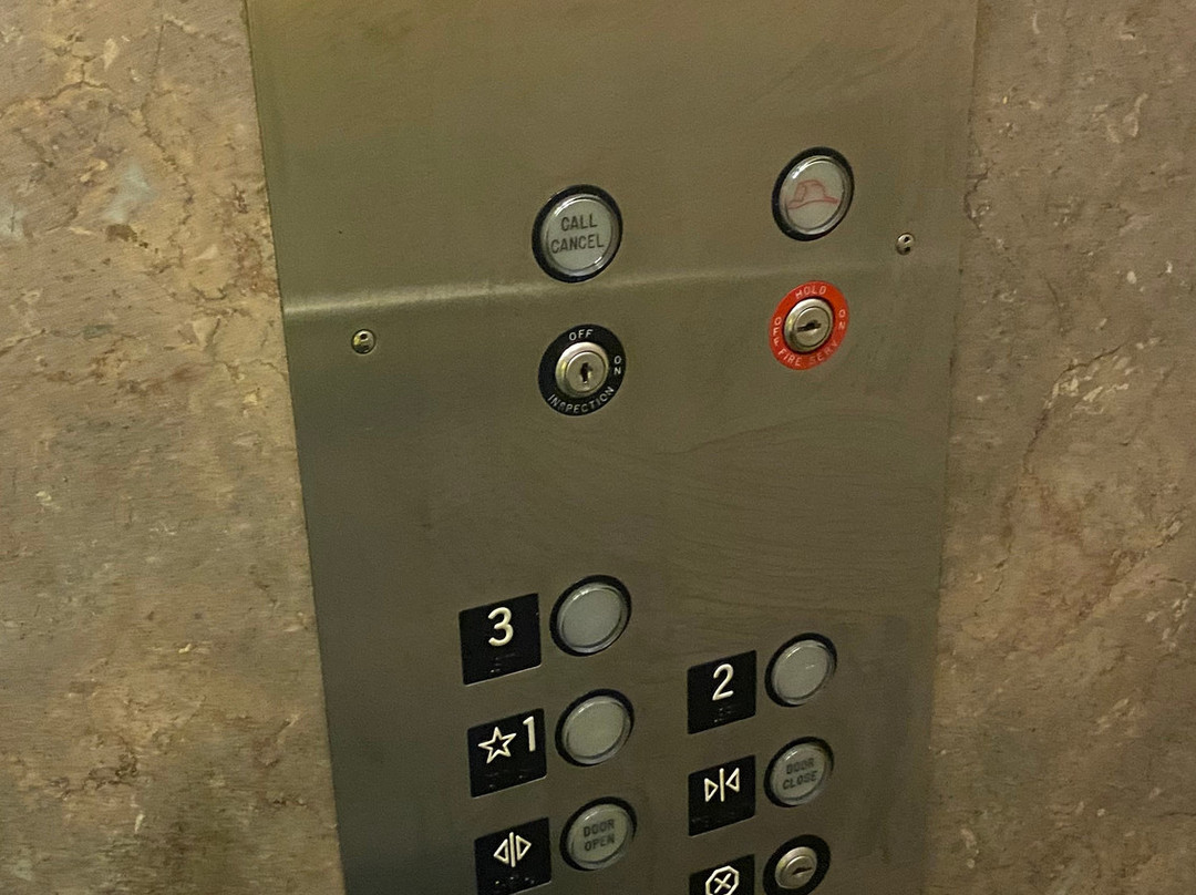 Auburn House Hotel主图