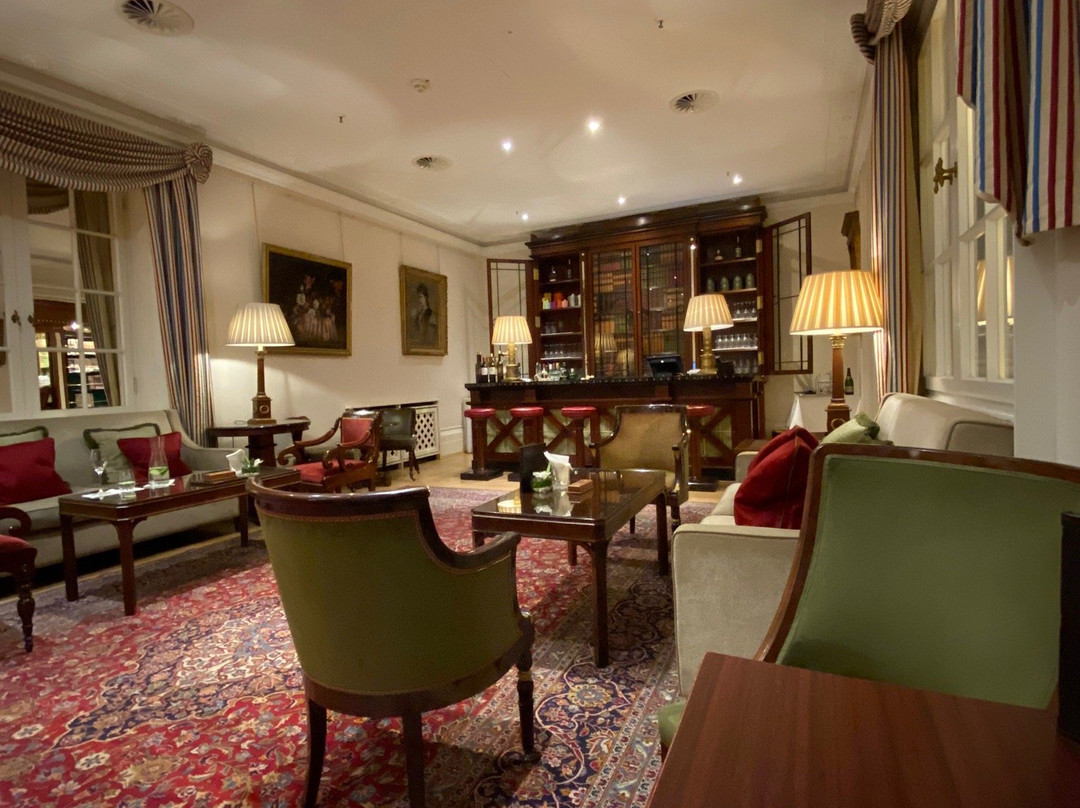 Hotel Hessischer Hof主图