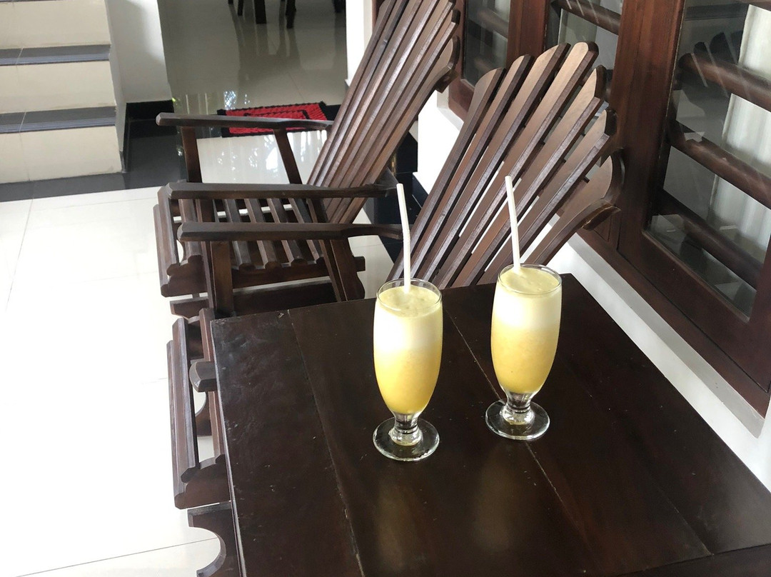 Tinara River Inn主图