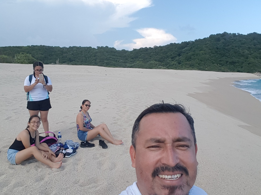 Bahía de Cacaluta-瓦图尔科必去景点