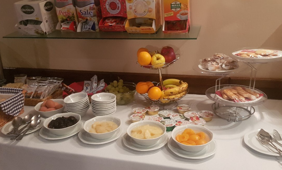 伊尔妮毕欧酒店主图