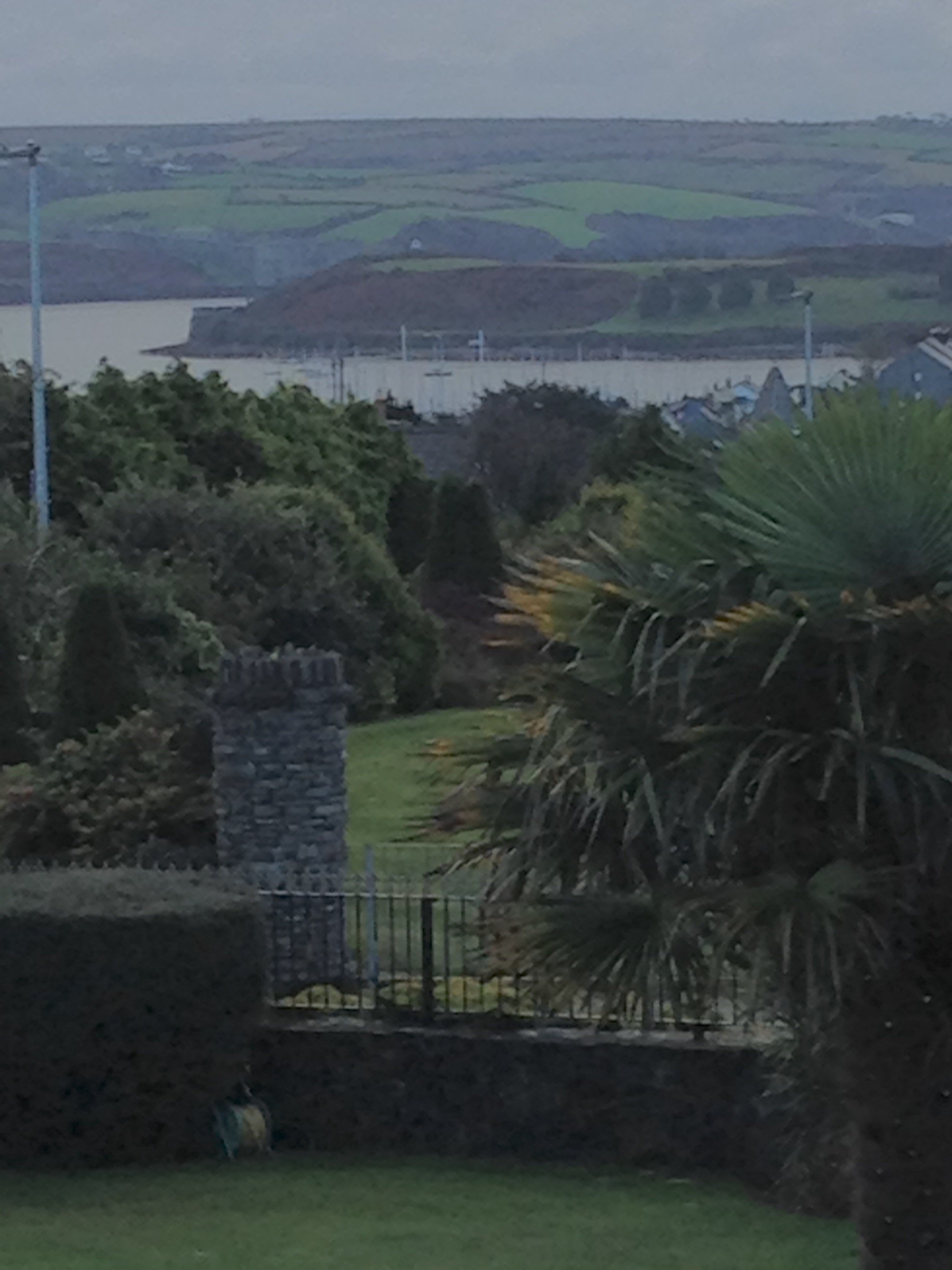 Woodlands House-官方