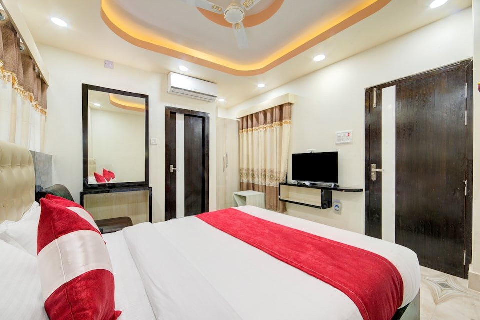 OYO 475 Hotel Eastern Palace Pvt Ltd主图