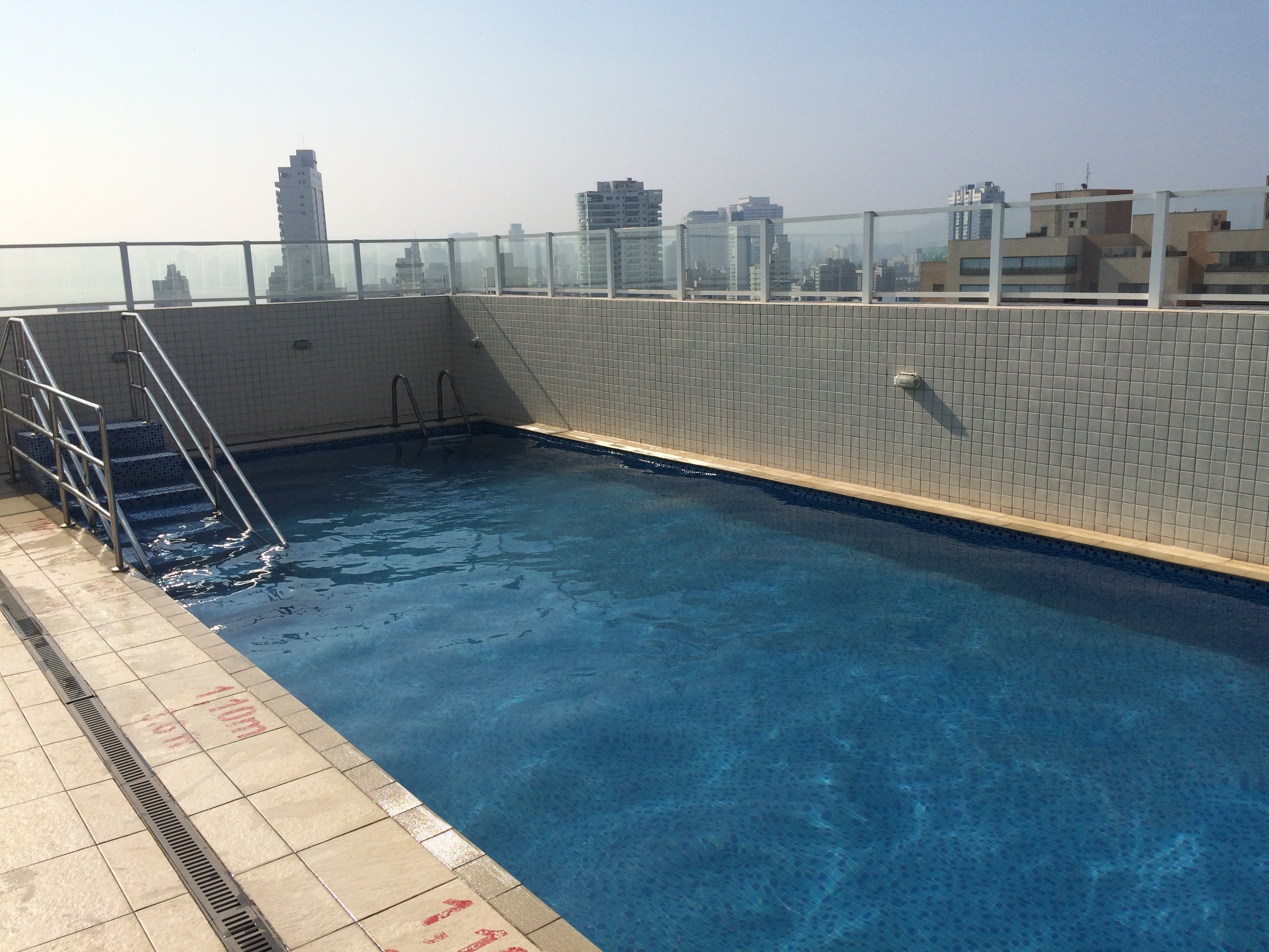 Comfort Hotel Santos-泳池