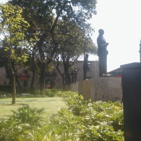 Rotonda de Los Jaliscienses Ilustres-瓜达拉哈拉必去景点