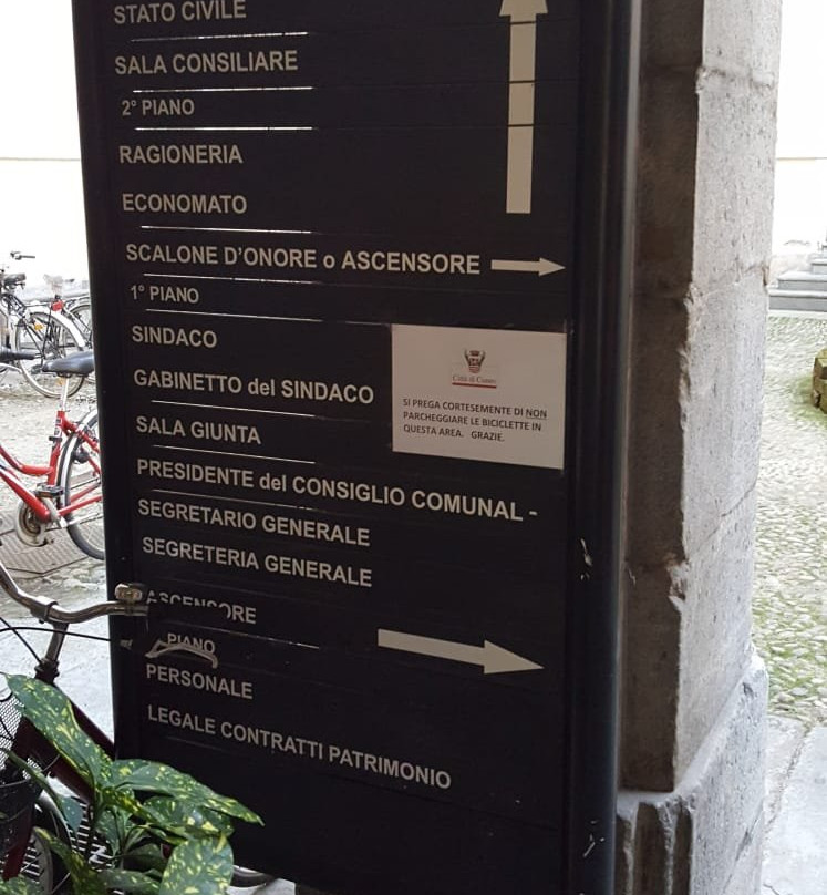 Palazzo Municipale-库内奥必去景点