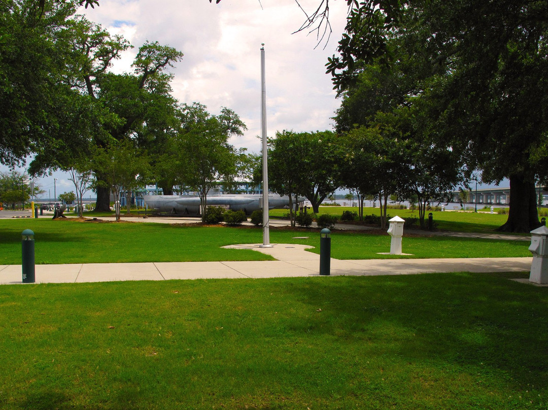 Point Cadet Plaza景点图片