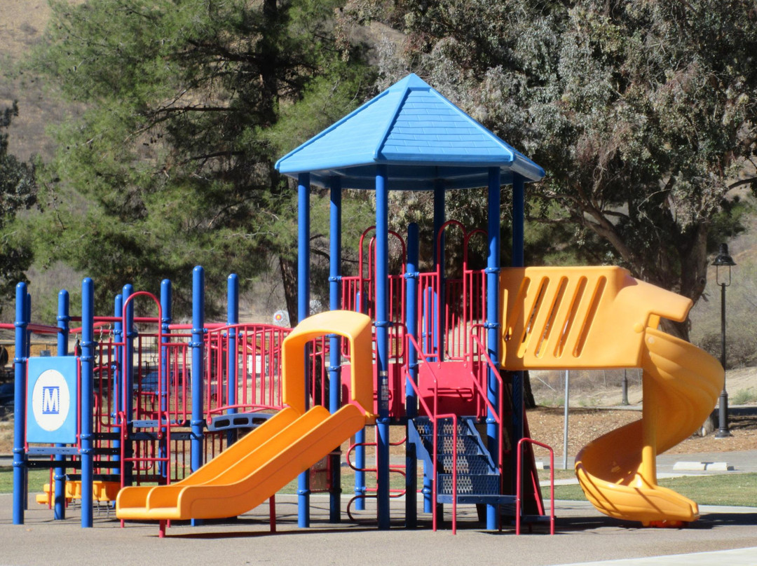 西米谷旅游景点-Tapo Canyon Regional Park