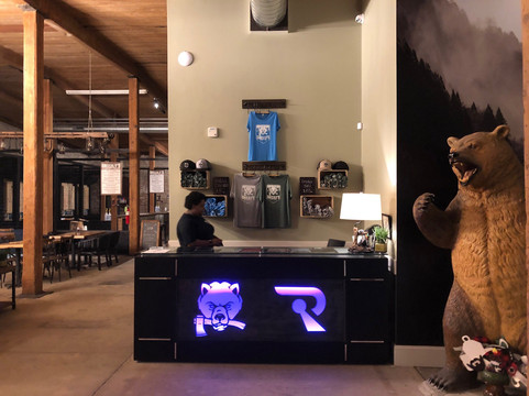 Grizzly's Hatchet House-Danville必去景点