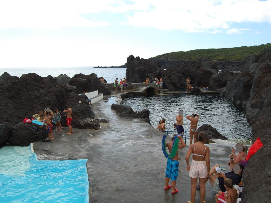 Piscinas Naturais do Varadouro-Capelo必去景点