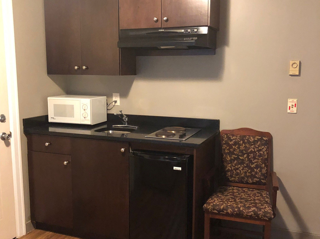 Days Inn By Wyndham Vernon主图