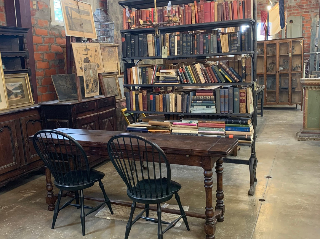 Carol Hicks Bolton Antiquities-弗雷德里克斯堡必去景点