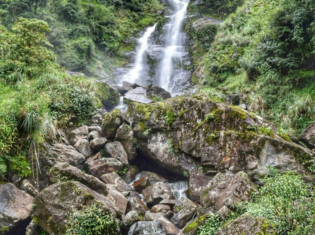 Thac Bac Waterfall (Silver Falls)景点图片