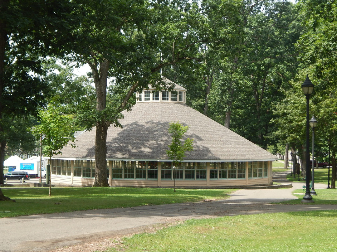 C. Fred Johnson Park Carousel-Johnson City必去景点