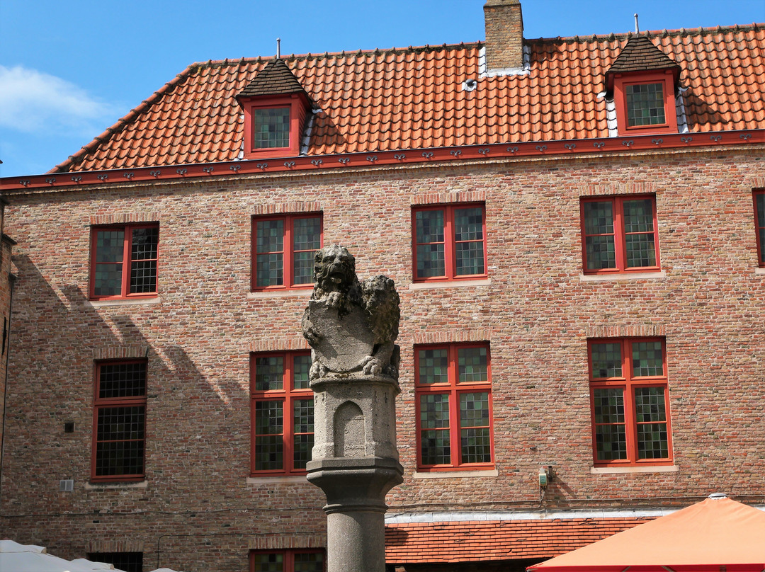 Huidenvettersplein-布鲁日必去景点