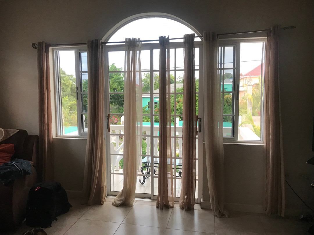 Retreat Guesthouse Luxury Suites主图