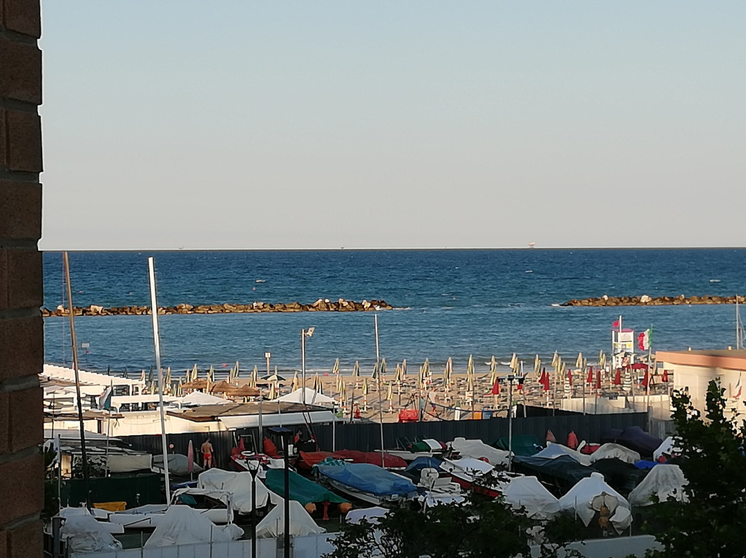 Family Hotel Marina Beach主图