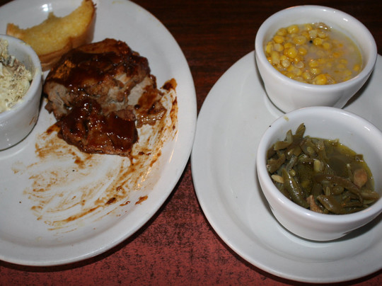 Shelikof Lodge主图