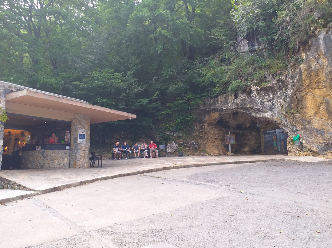 Grottes d'Isturitz & Oxocelhaya-Saint-Martin-d'Arberoue必去景点