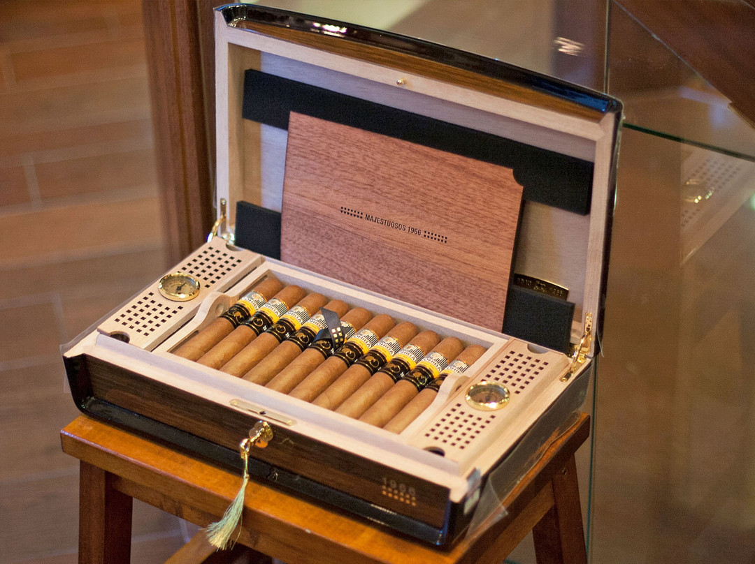 La Casa Del Habano-圣彼得堡必去景点