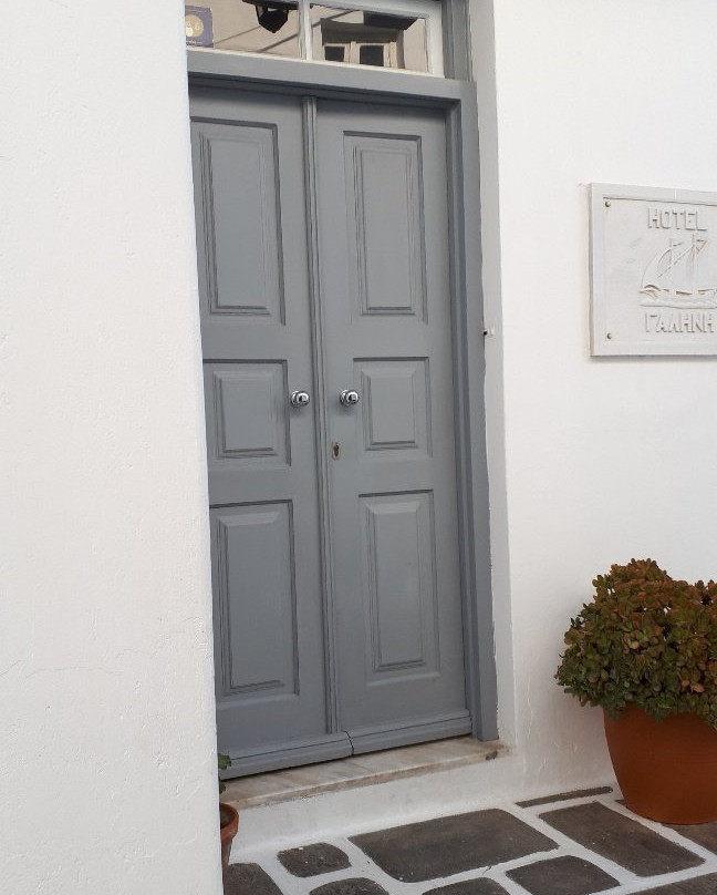 迦里尼酒店主图