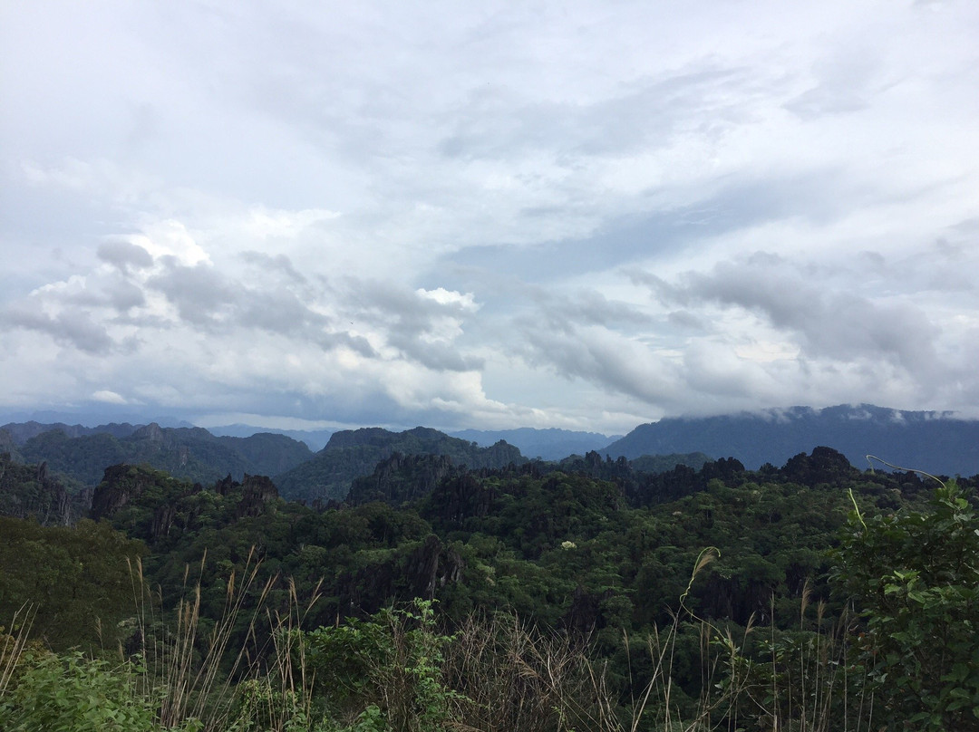 Limestone Forest (Hin Boun) Viewpoint景点图片