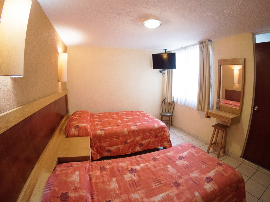 Hotel Qualitel Centro Histórico Morelia主图