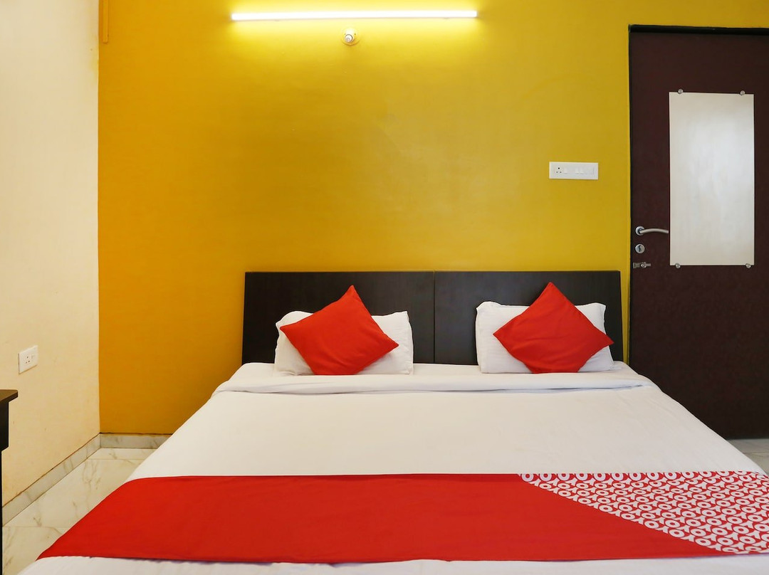 Capital O 10329 Hotel Truvic主图