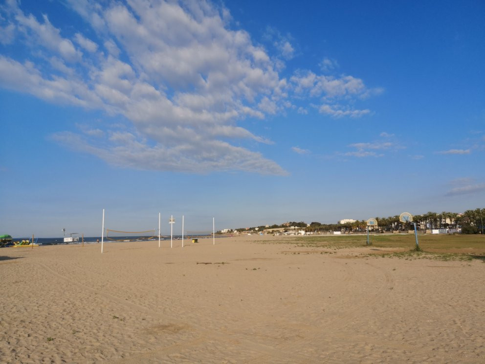 Playa de Adarró-比利亚努埃瓦－赫尔特鲁必去景点