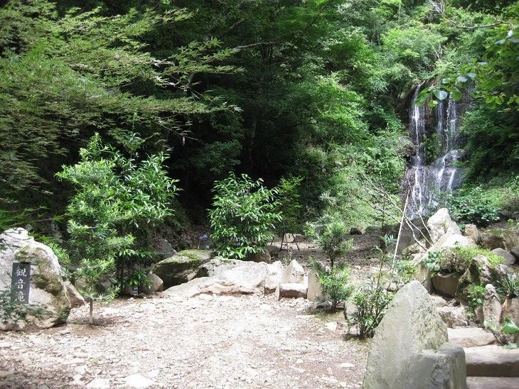 Kannon Falls景点图片