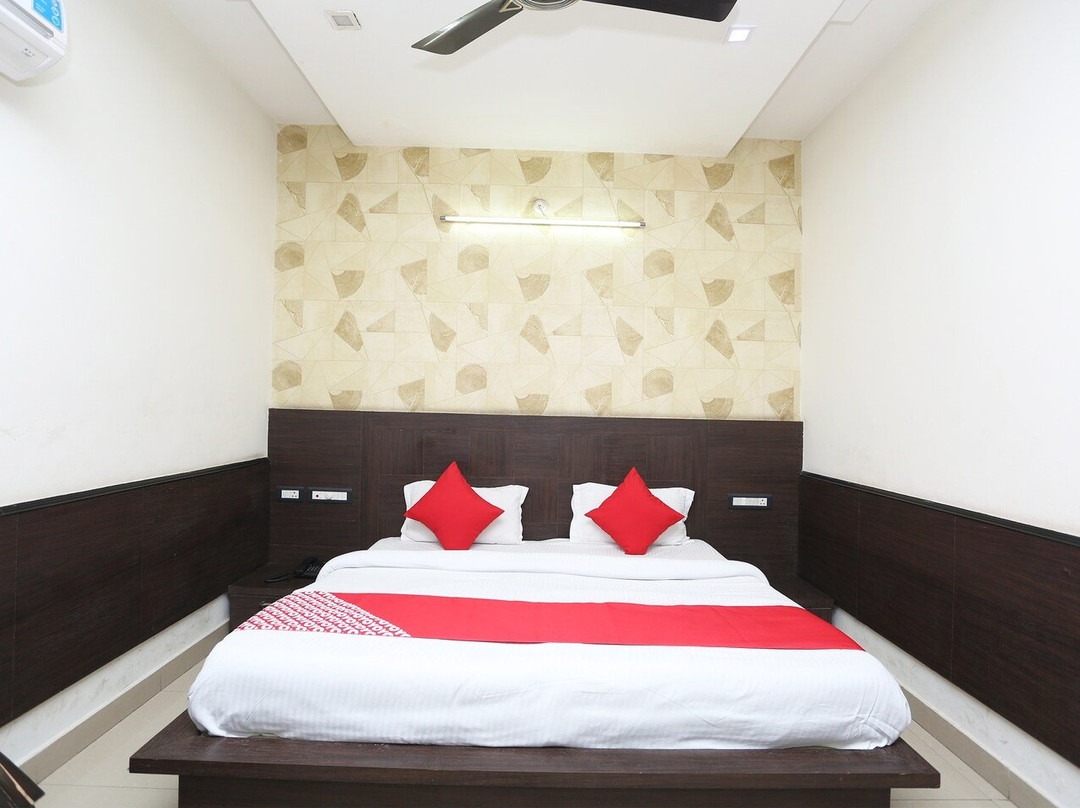 OYO 29690 Hotel Galaxy主图