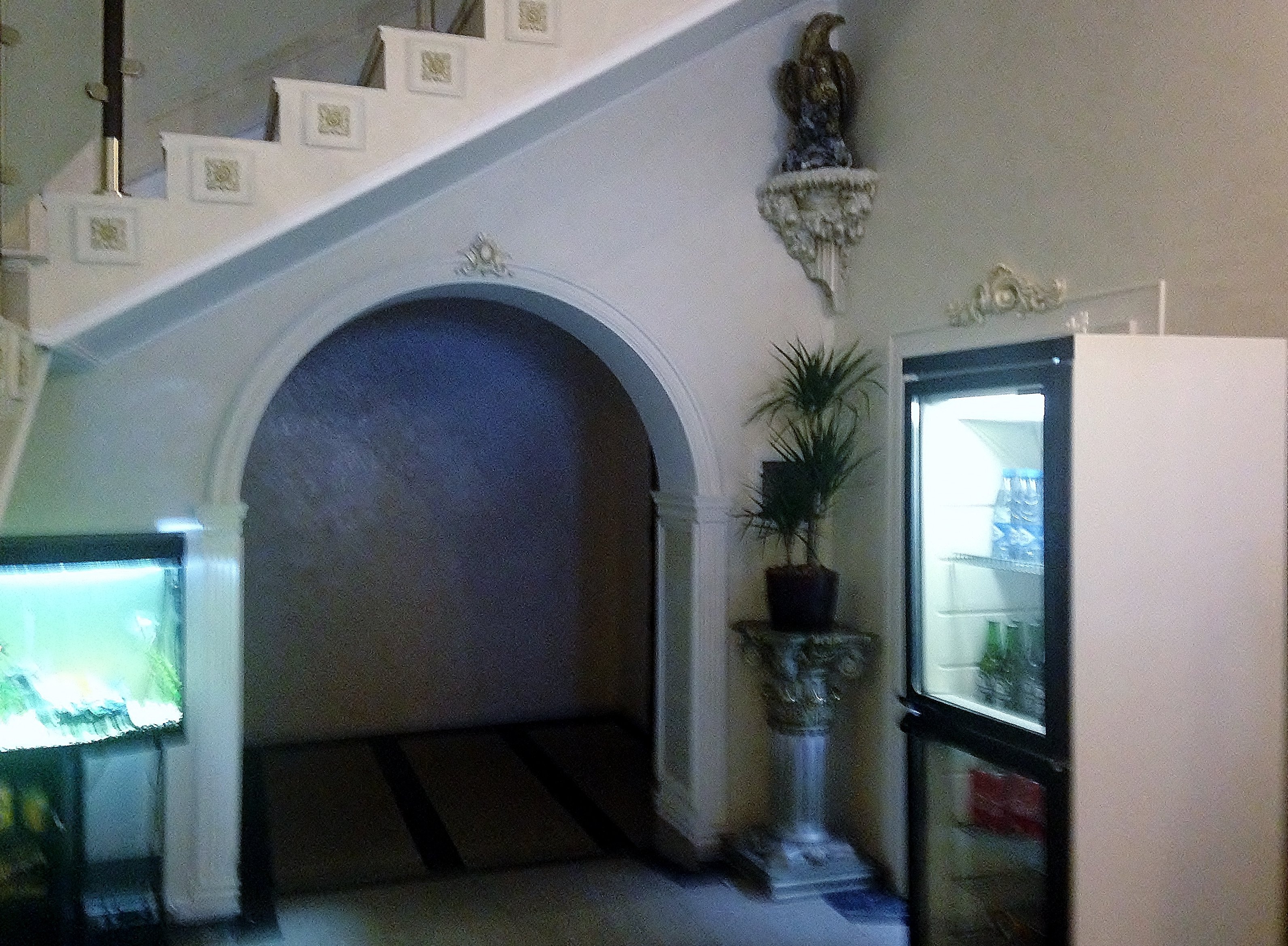 Bell Hotel-官方