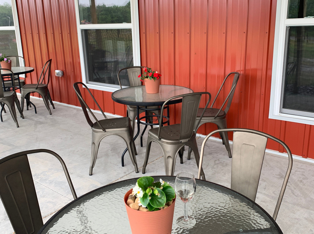 Broken Bottle Winery-威斯康星峡谷必去景点