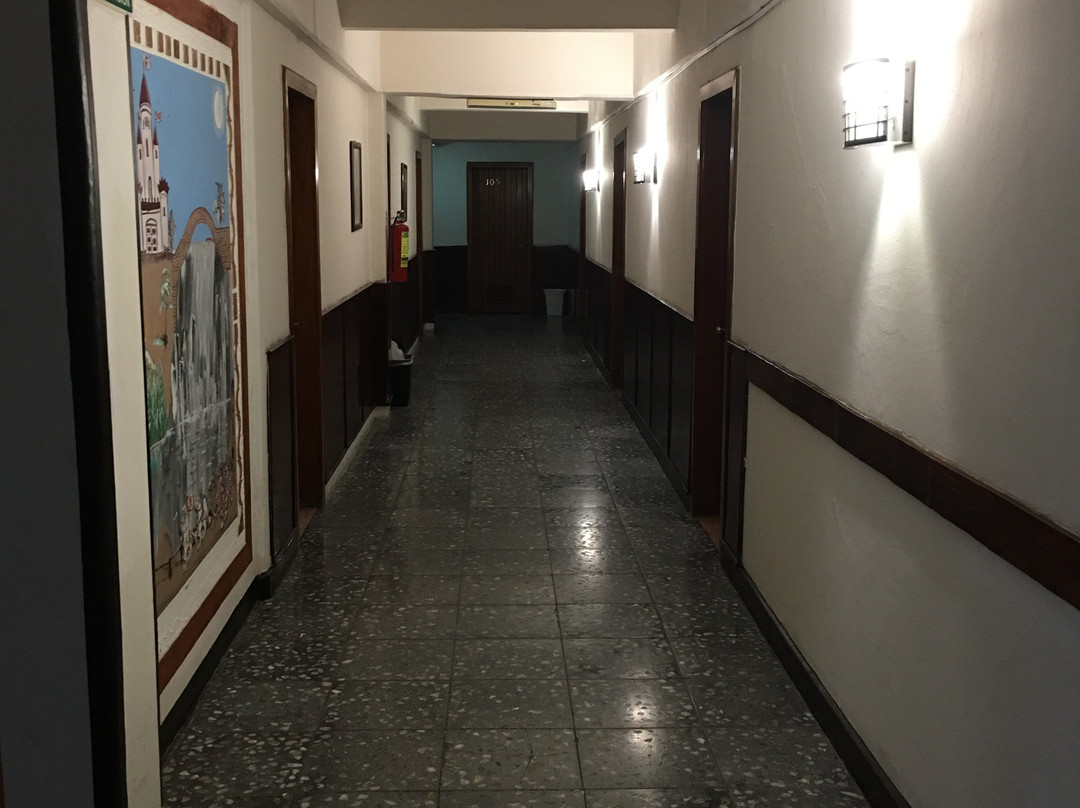 El Baron Hotel主图