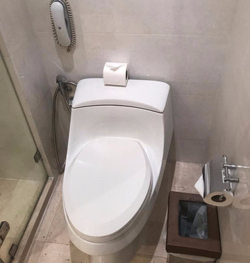 曼谷阿莫拉尼欧拉克斯套房酒店主图