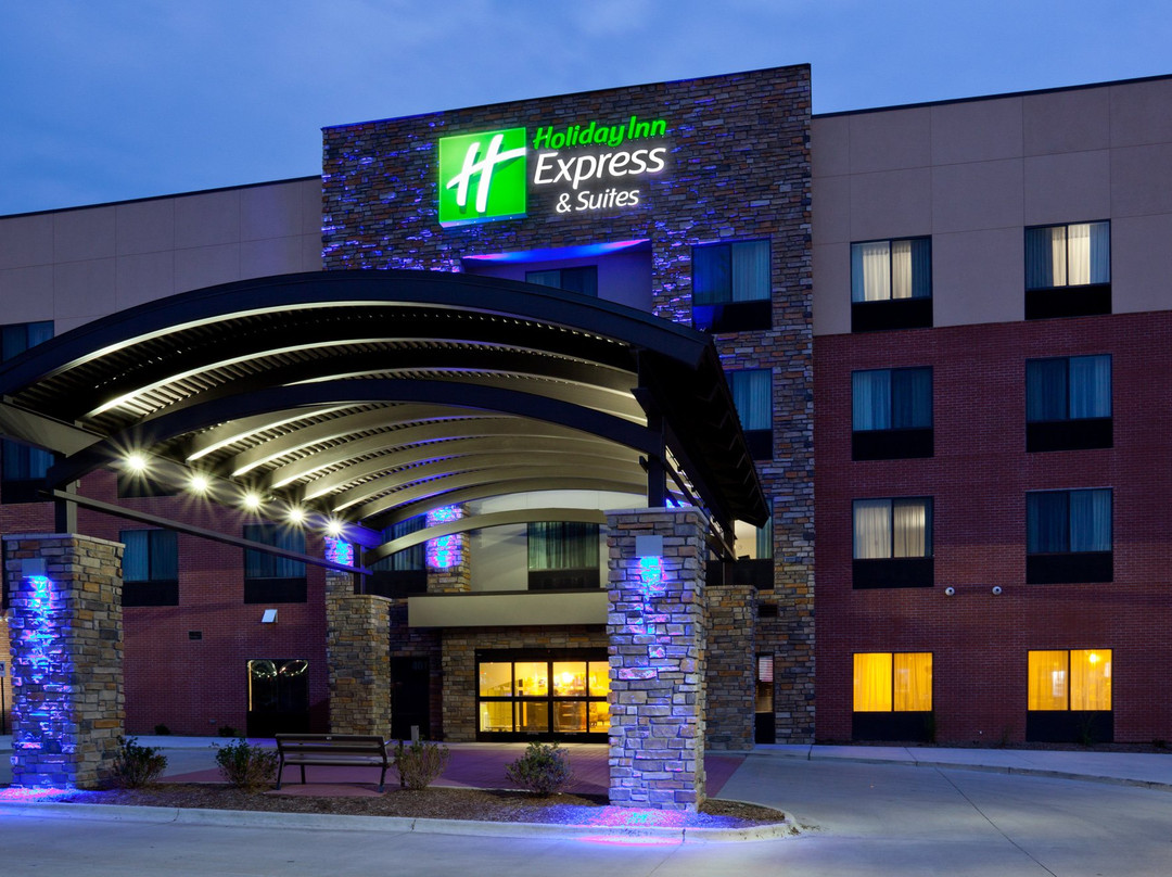Holiday Inn Express & Suites Davenport By IHG主图