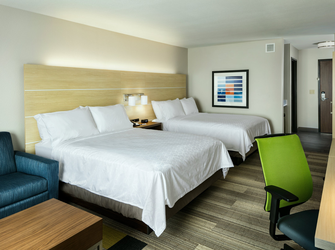 Holiday Inn Express & Suites Medford By IHG主图