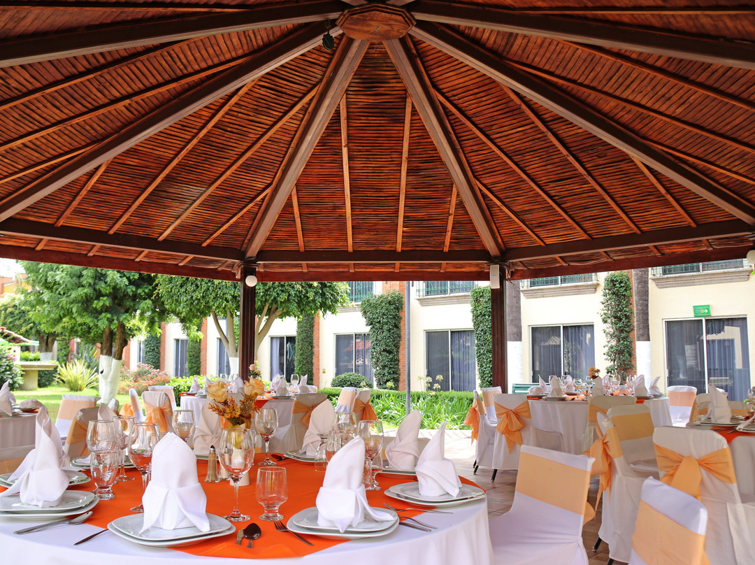 拉皮达德假日酒店主图