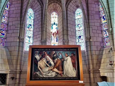 Eglise Saint-Martin-Nouans-les-Fontaines必去景点