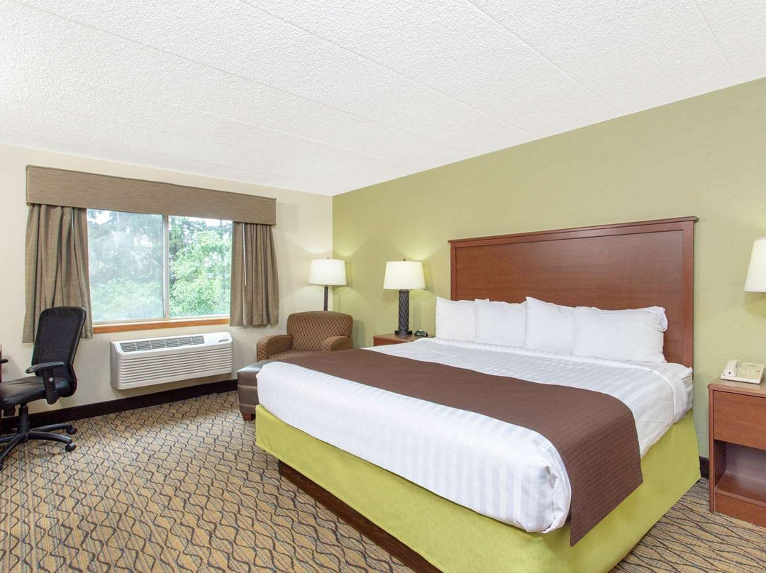 AmericInn by Wyndham Sheboygan主图