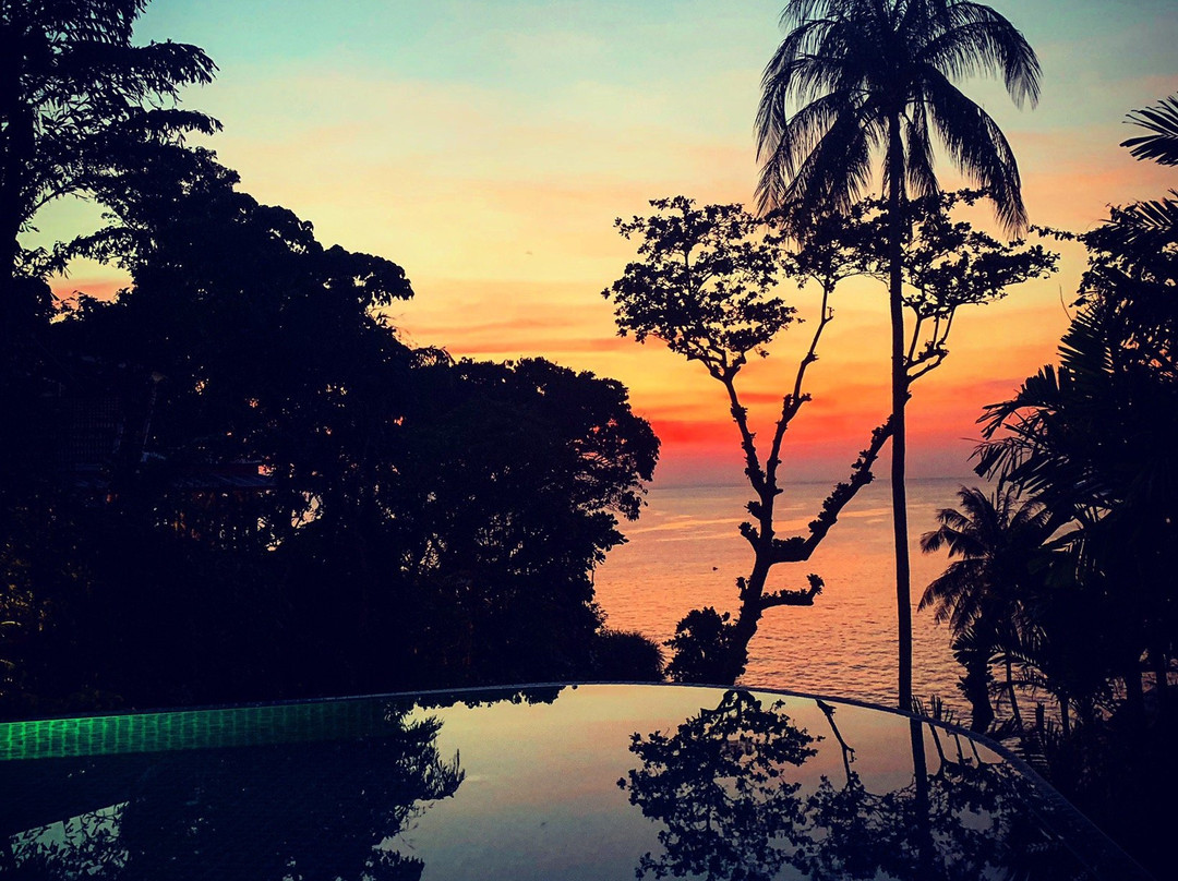 普吉岛卡塔家庭式酒店主图