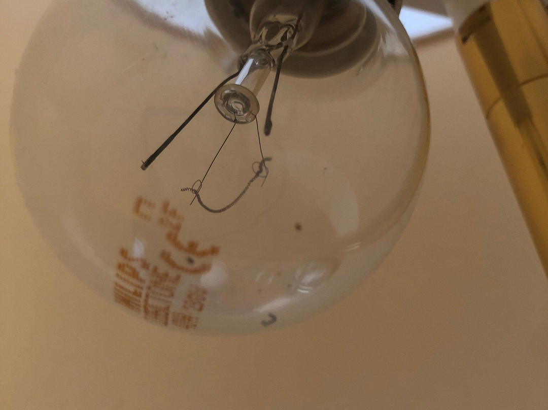 布鲁姆酒店主图