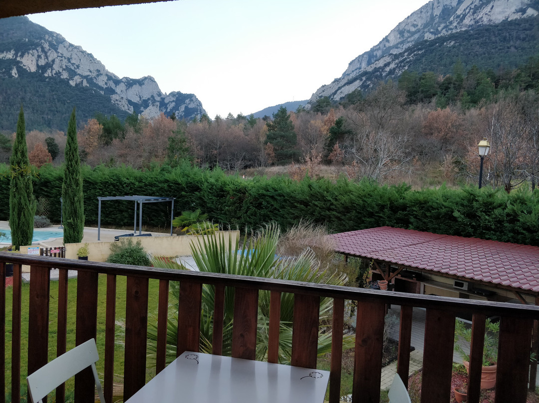 峡谷花园酒店主图